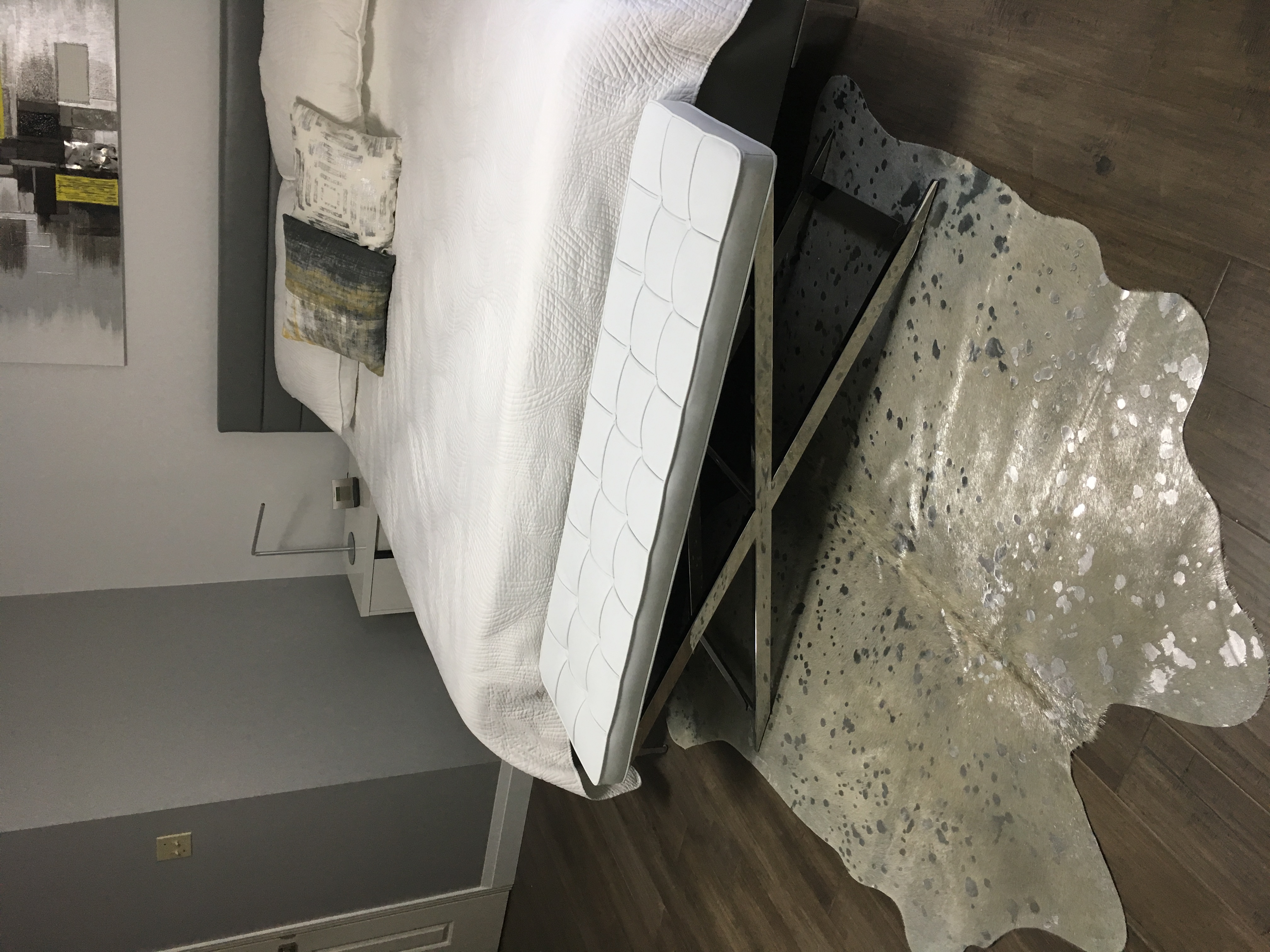 Silver Metallic Cowhide Rugs In Canada